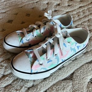 Kids Converse Pink Sharks Print size 1